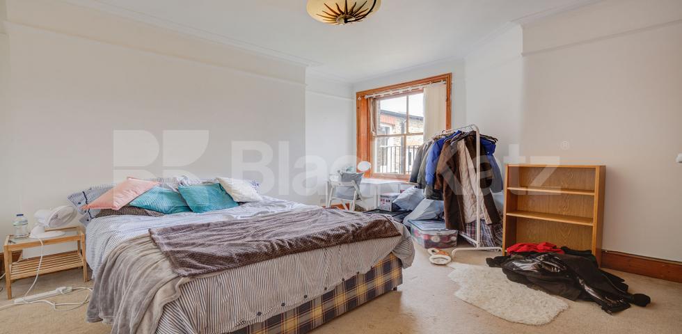 Fantastic two bed set within a private mansion block in Maida Vale  Widley Road, MAIDA VALE